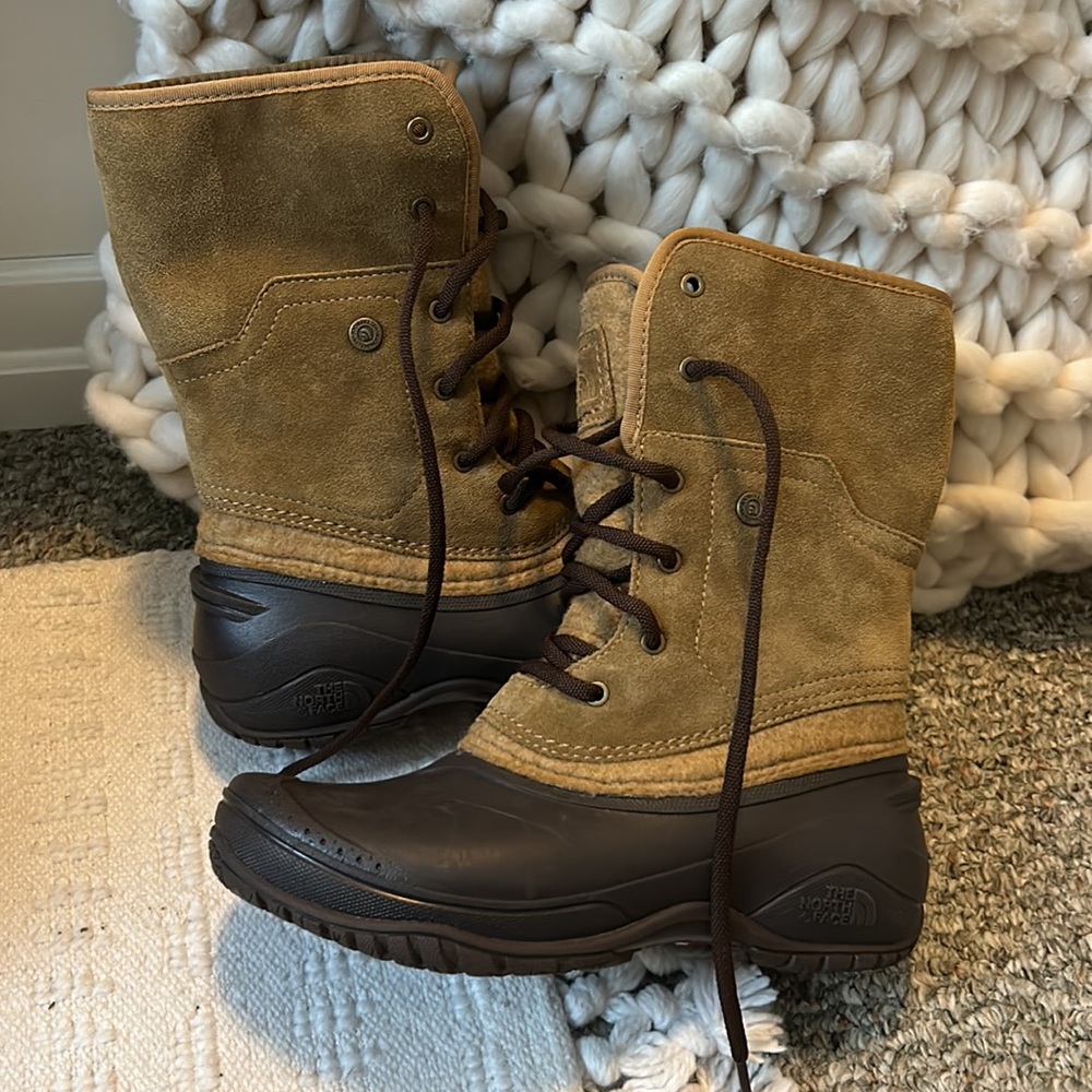 North face fleece lined boots